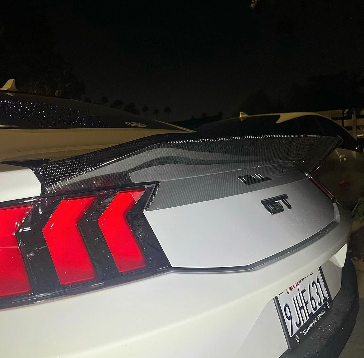 Anderson Composites 2024 FORD MUSTANG CARBON FIBER INTEGRATED DECKLID SPOILER MODULE