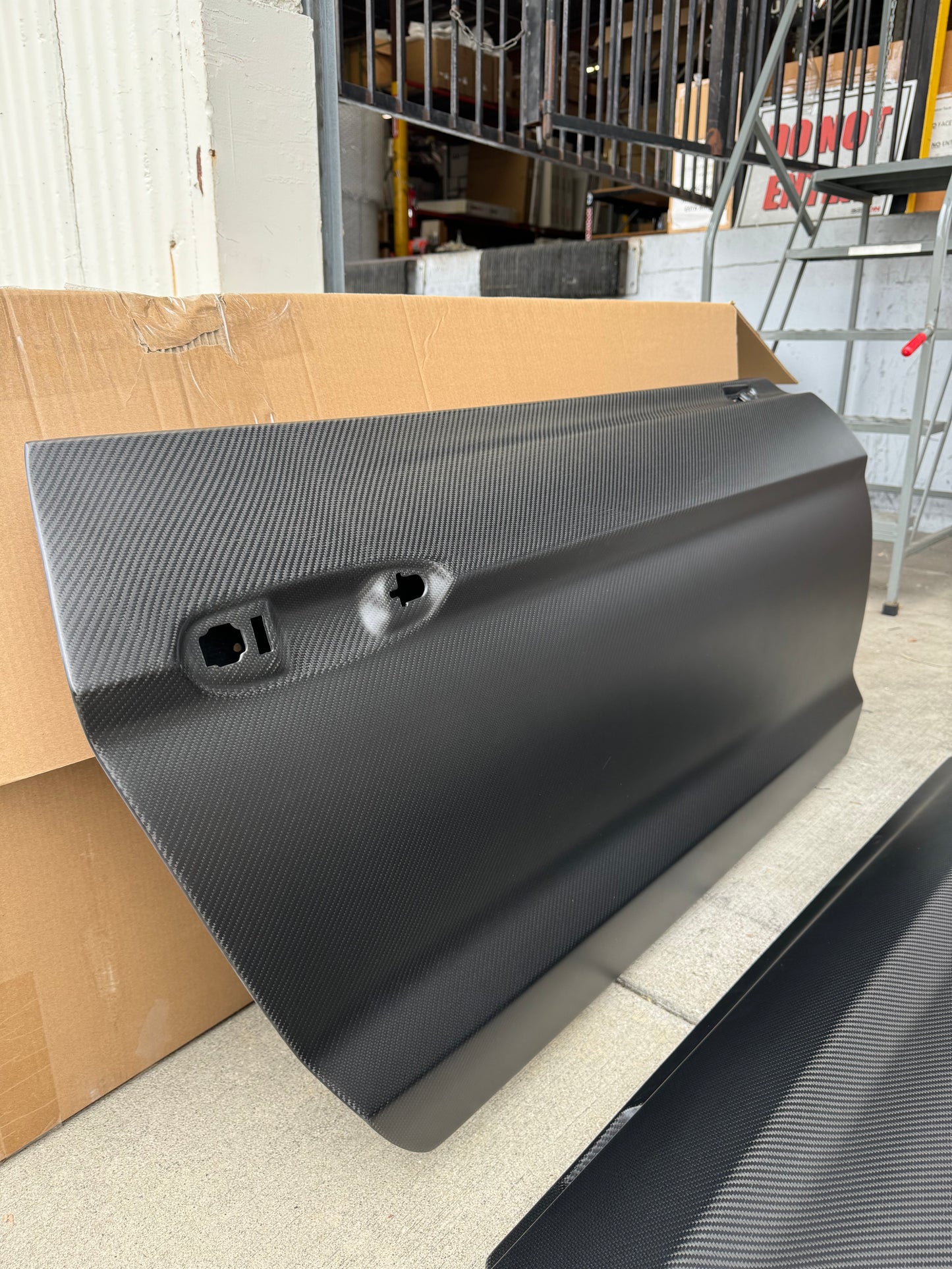 Anderson Composites 2015 - 2023 MUSTANG DRY CARBON FIBER DOORS (PAIR)