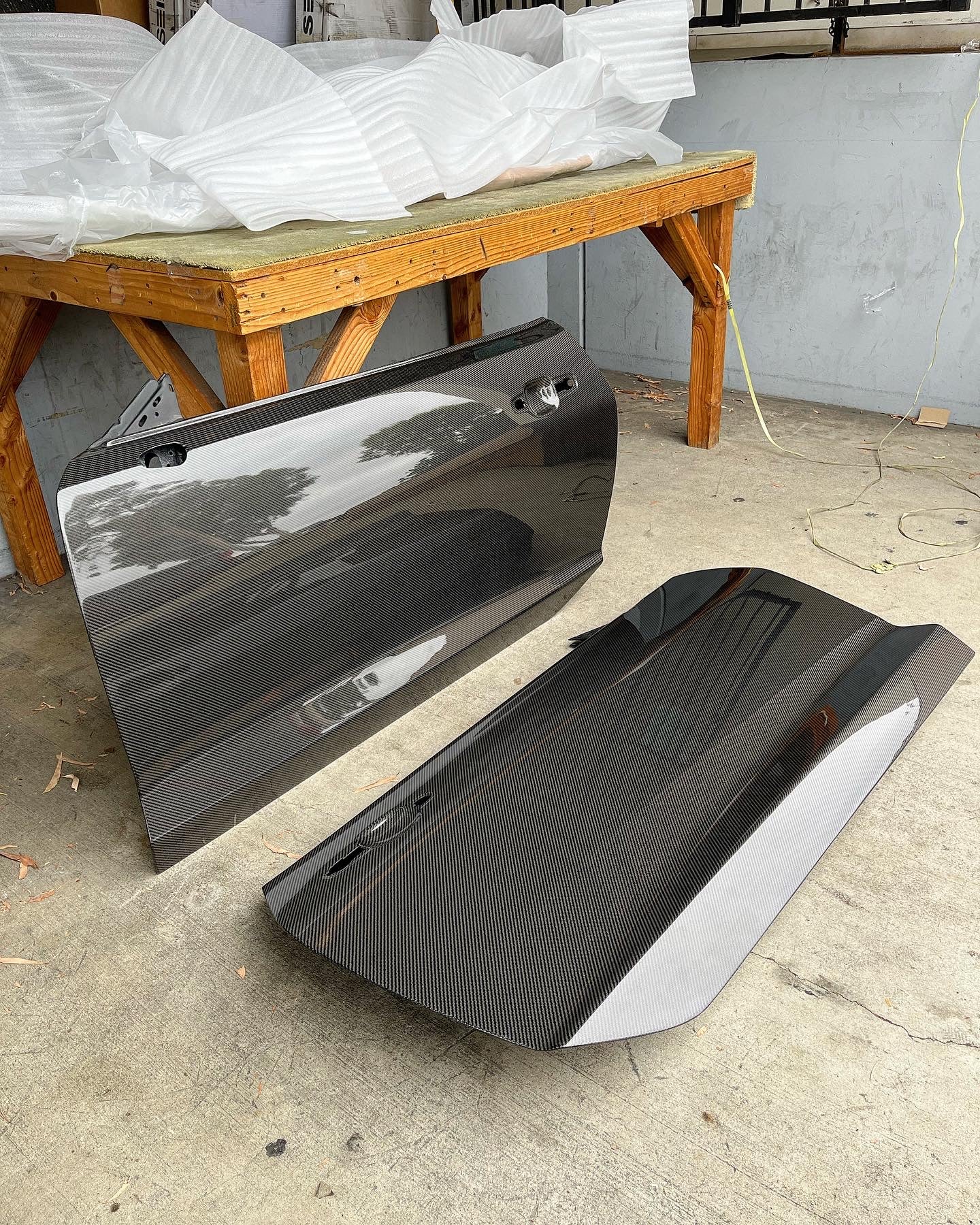Anderson Composites 2016 - 2024 CAMARO CARBON FIBER DOORS (PAIR)