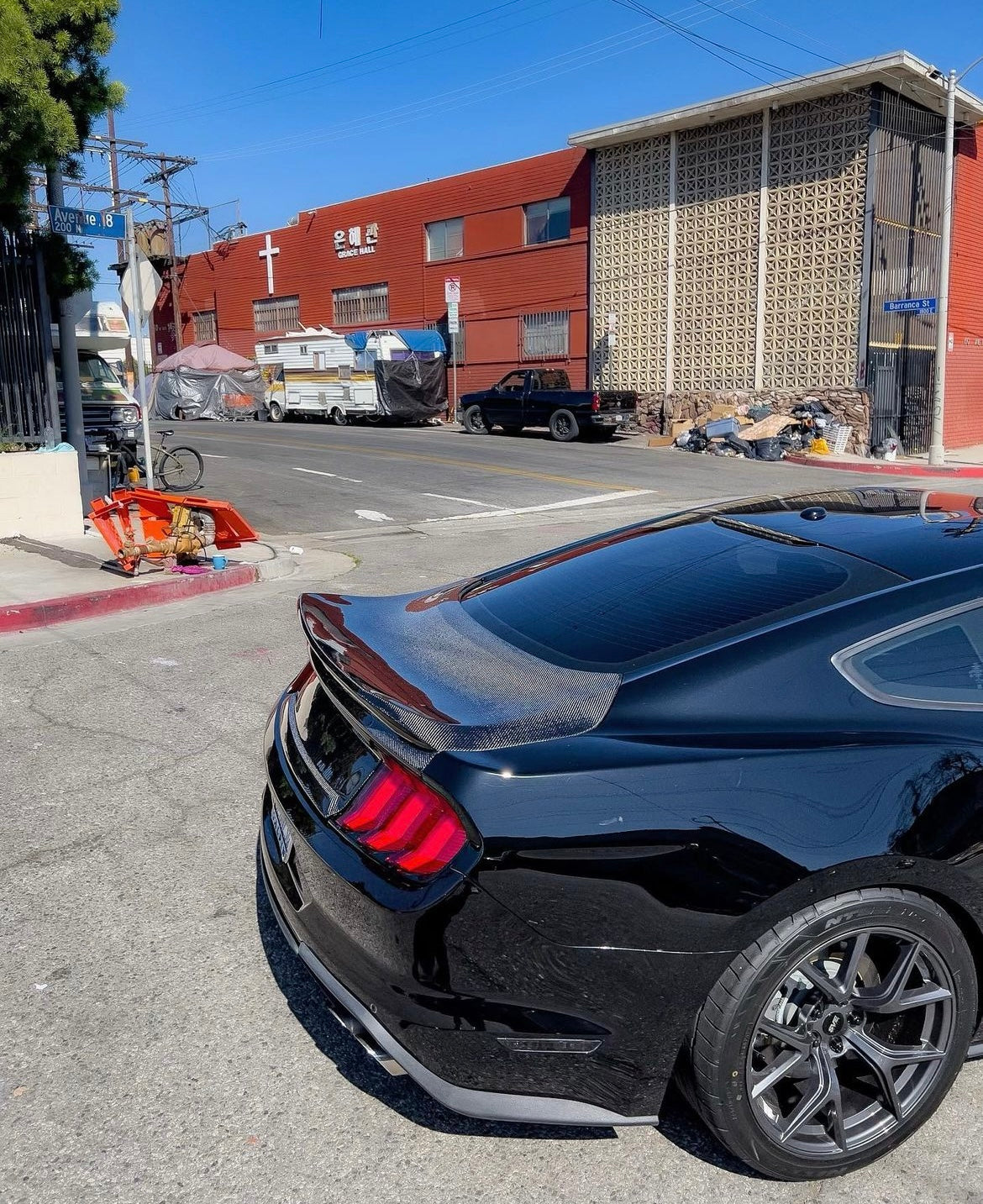 2015-2023 MUSTANG DOUBLE SIDED CARBON FIBER TYPE-ST DECKLID WITH INTEGRATED SPOILER