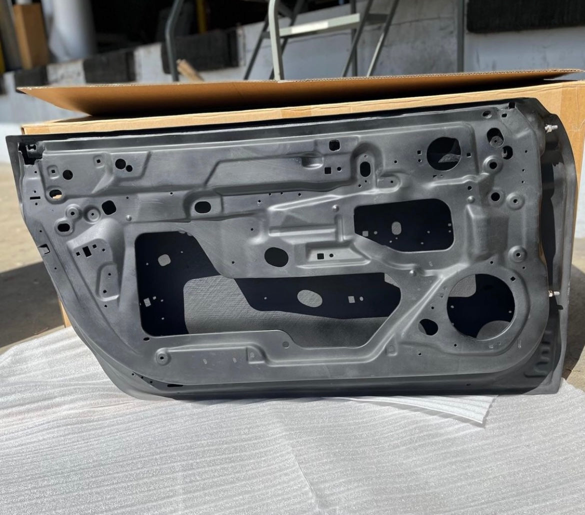 2015 - 2023 CARBON FIBER MUSTANG DOORS (PAIR)