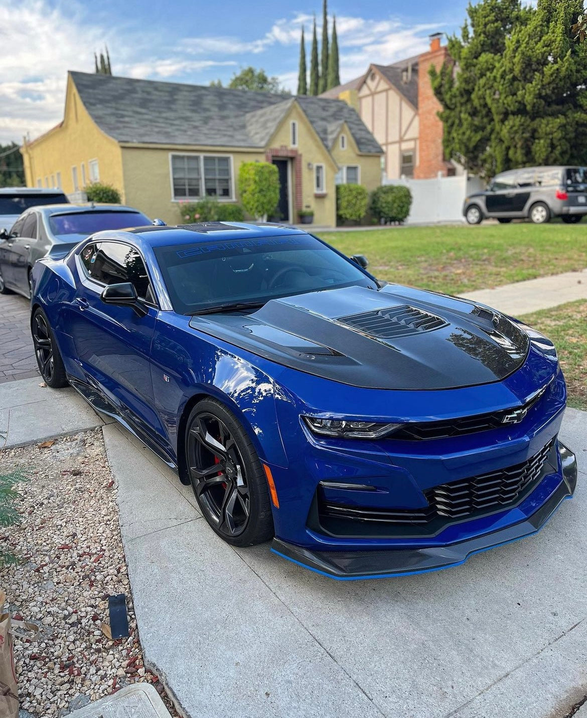 Anderson Composites 2016-2024 CHEVROLET CAMARO SS TYPE-T2 DOUBLE SIDED CARBON FIBER HOOD