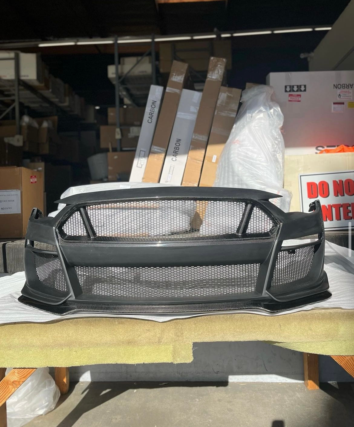 Anderson Composites 2018-2023 FORD MUSTANG TYPE-ST (GT500 STYLE) FIBERGLASS FRONT BUMPER WITH CARBON FIBER GRILLE/FRONT LIP
