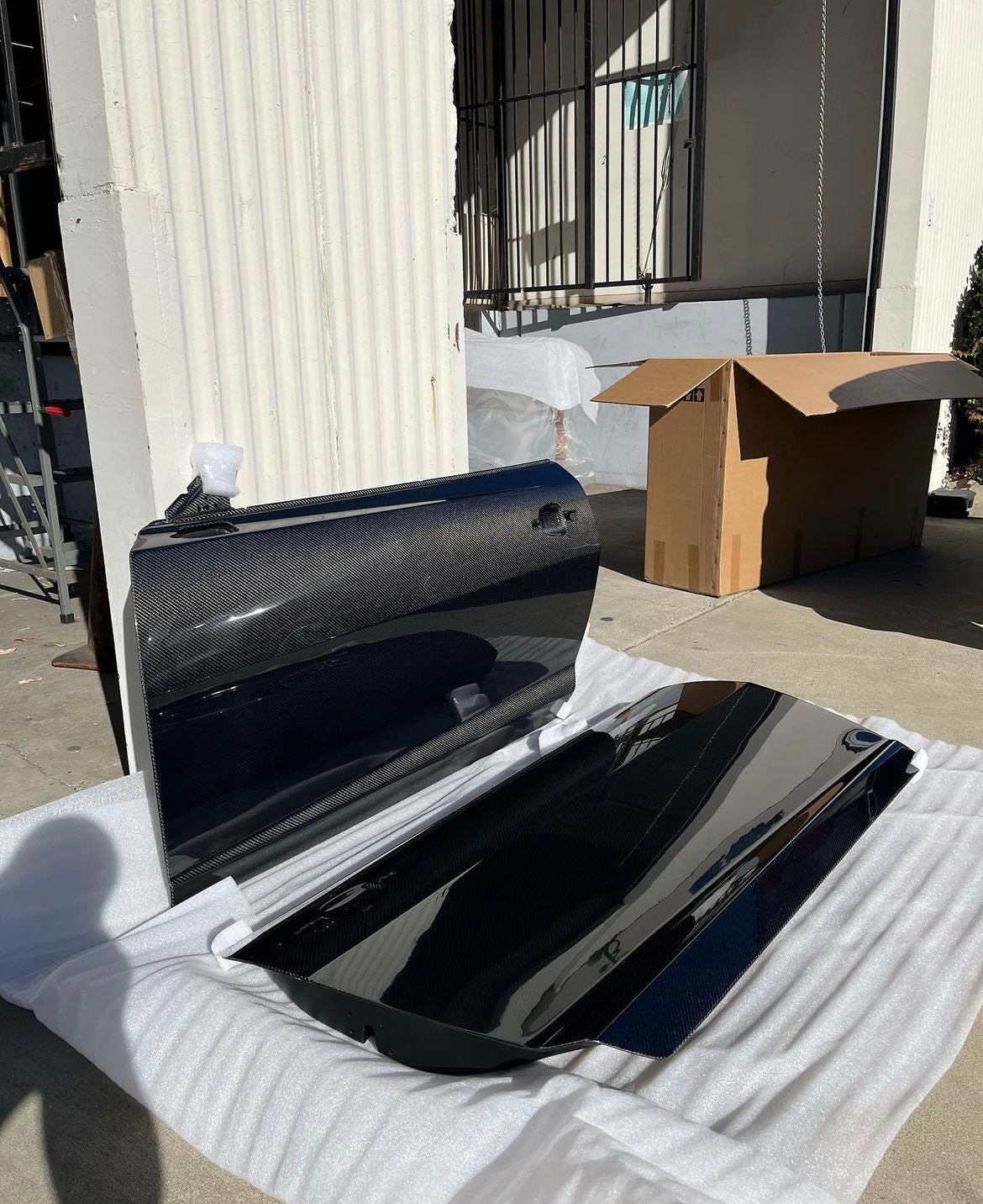 Anderson Composites 2010-2015 CAMARO CARBON FIBER DOORS (PAIR)