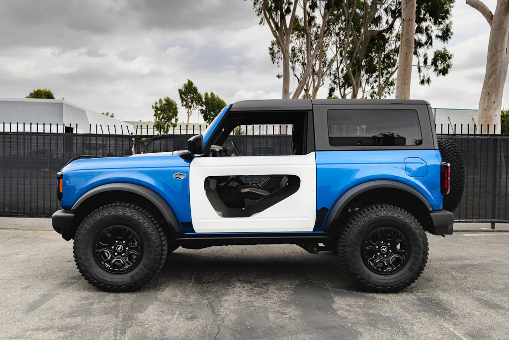 Anderson Composites 2021-2022 FORD BRONCO FIBERGLASS HALO DOORS WITH CARBON FIBER INSERTS (2-DOOR)