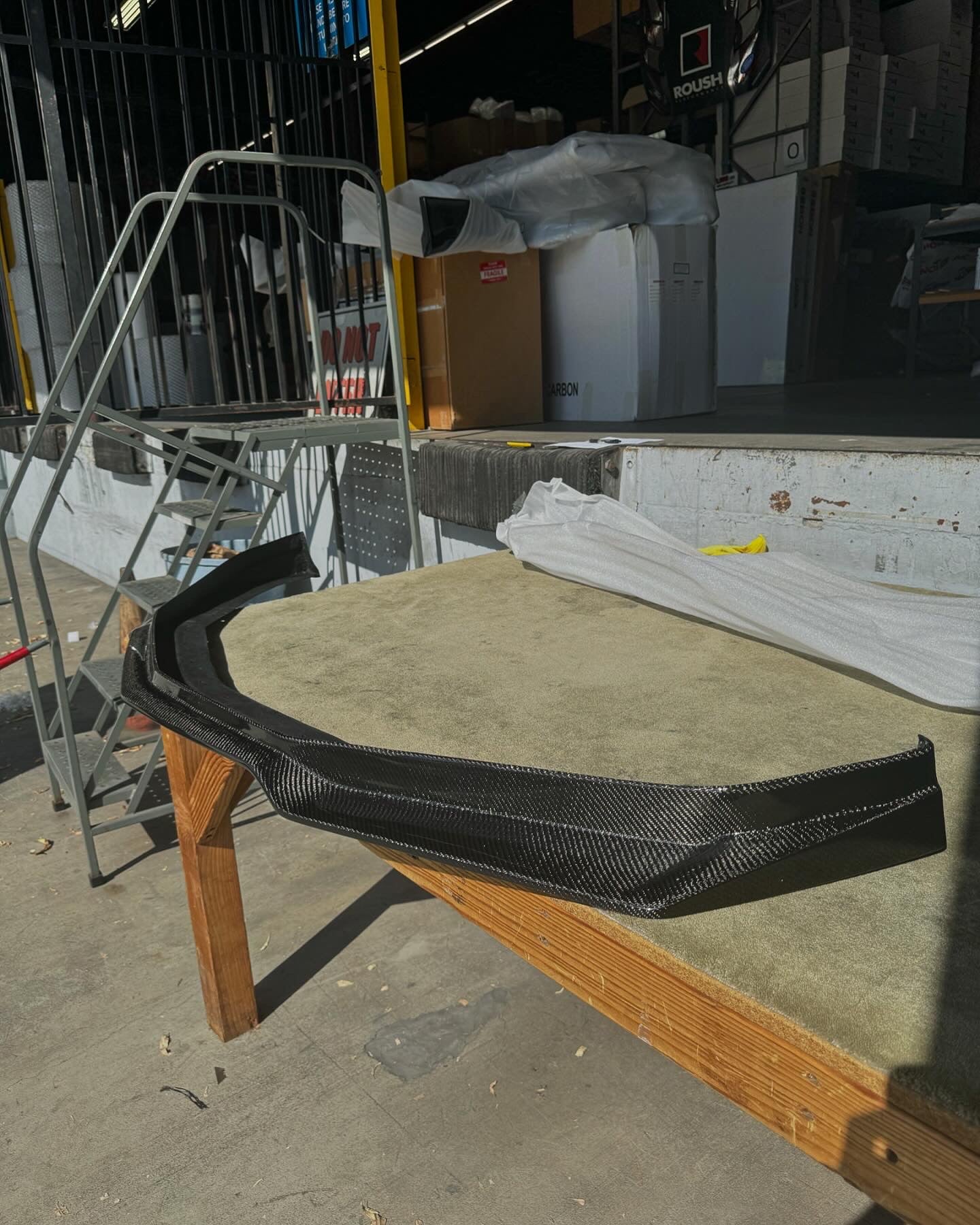 Anderson Composites 2016 - 2024 CAMARO SS TYPE-AZ CARBON FIBER FRONT CHIN SPOILER