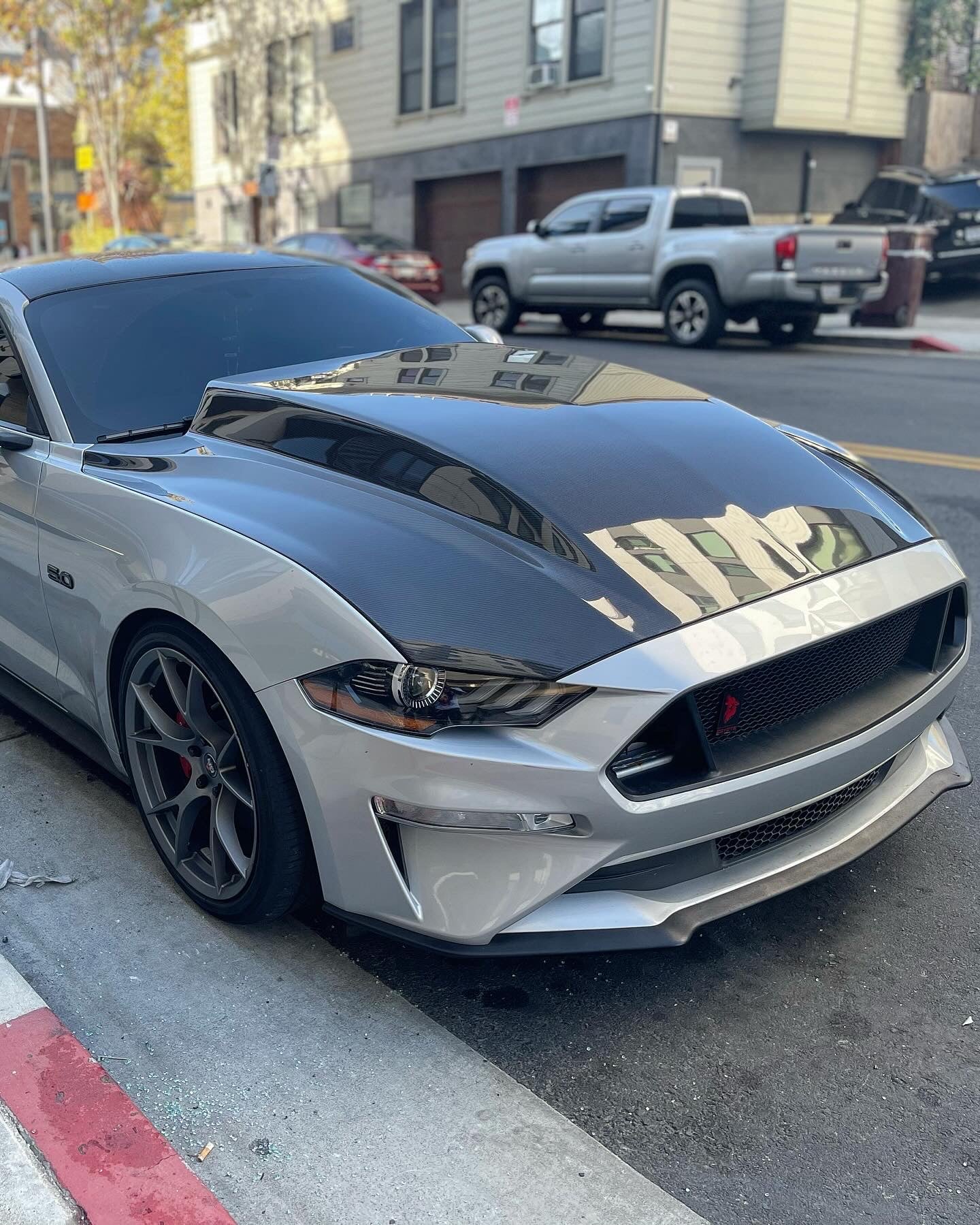 2018-2023 FORD MUSTANG DOUBLE SIDED TYPE-CJ CARBON FIBER COWL HOOD