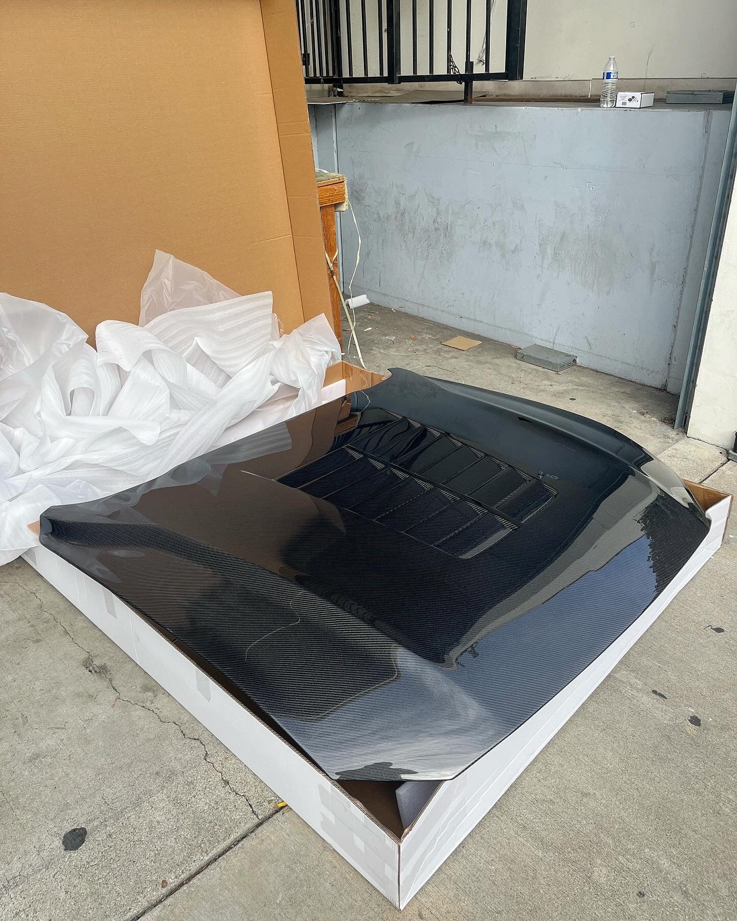 Anderson Composites 2018-2023 FORD MUSTANG DOUBLE SIDED TYPE-GT5 CARBON FIBER HOOD
