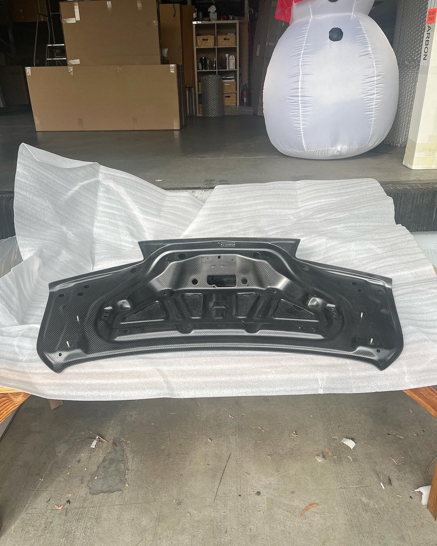 Anderson Composites 2016 - 2024 CAMARO CARBON FIBER DOUBLE SIDED DECKLID WITH INTEGRATED SPOILER