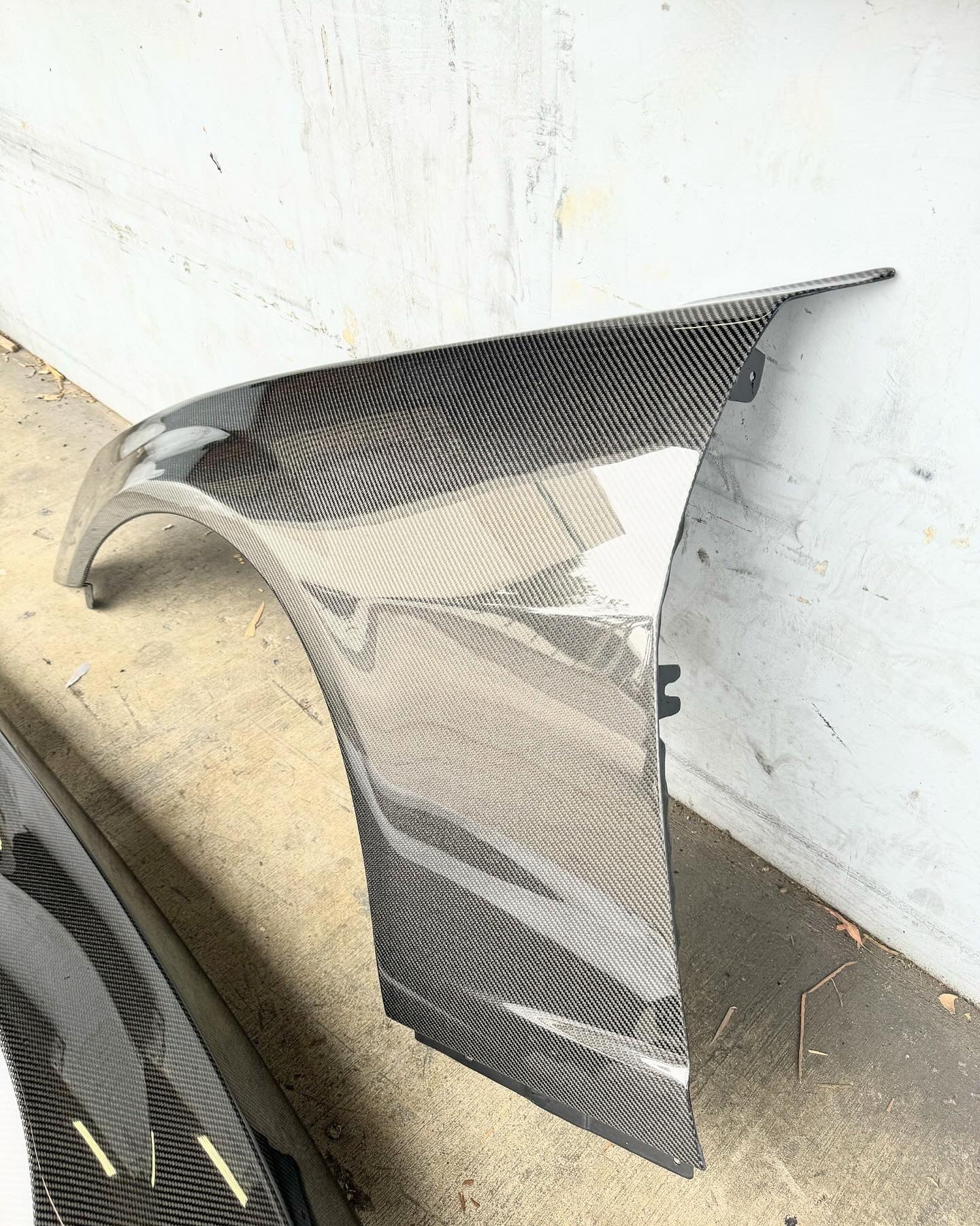 Anderson Composites 2010-2015 CAMARO OEM-STYLE CARBON FIBER FENDERS (PAIR)