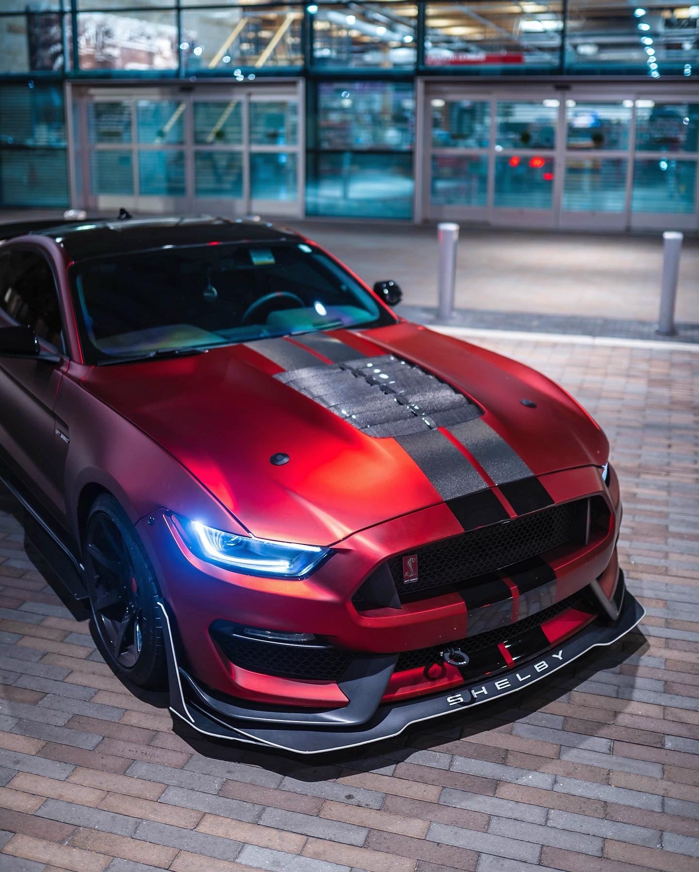 Anderson Composites 2015 - 2020 MUSTANG SHELBY GT350 TYPE-GT5 DOUBLE SIDED CARBON FIBER HOOD