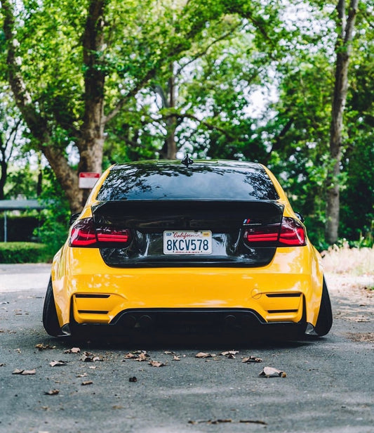 Seibon Carbon 2012-2018 BMW F30 3 SERIES / F80 M3 SEDAN (SHAVED) CSL-STYLE CARBON FIBER TRUNK LID