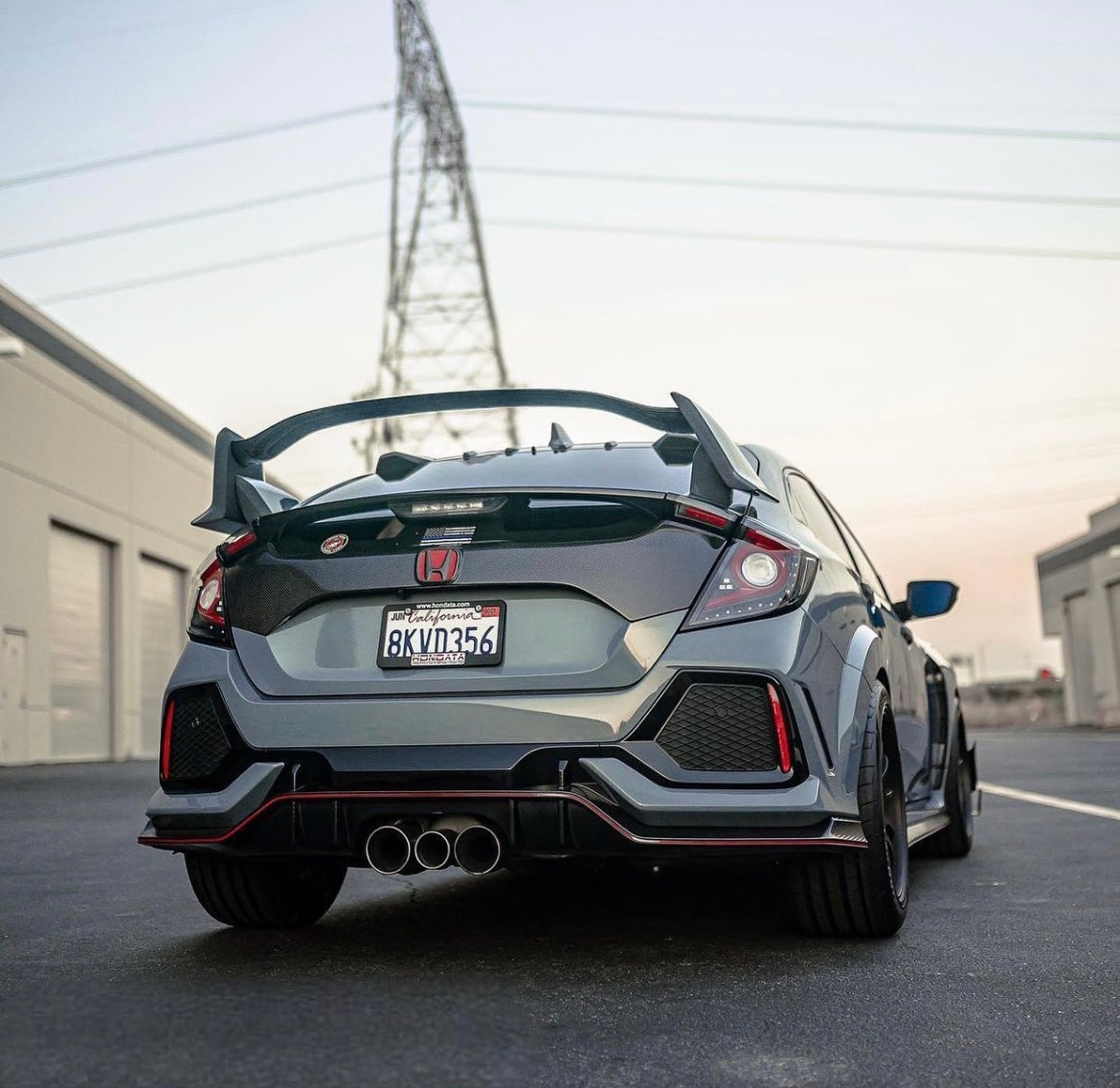 Seibon Carbon 2017-2021 HONDA CIVIC TYPE R CARBON FIBER REAR LICENSE TRIM