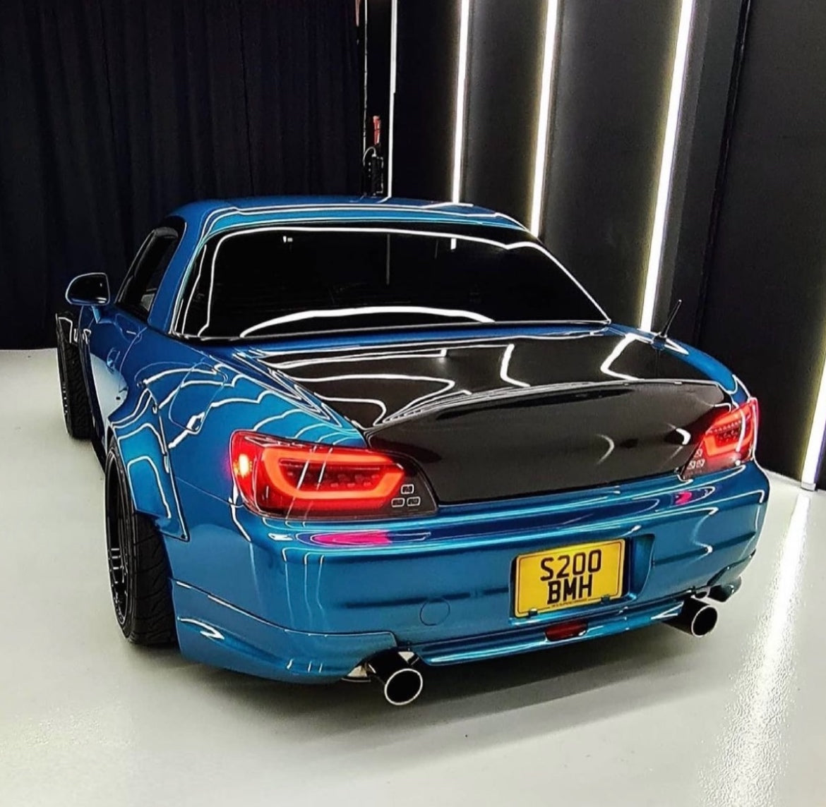 SEIBON CARBON 2000-2009 HONDA S2000 CSL-STYLE CARBON FIBER TRUNK LID