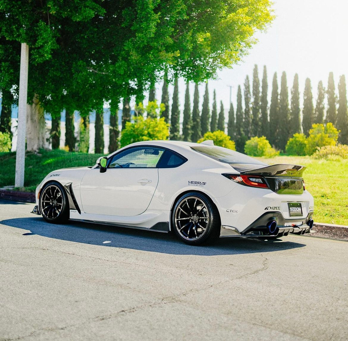 Seibon Carbon 2022-2023 TOYOTA GR86 / SUBARU BRZ C-STYLE CARBON FIBER TRUNK LID