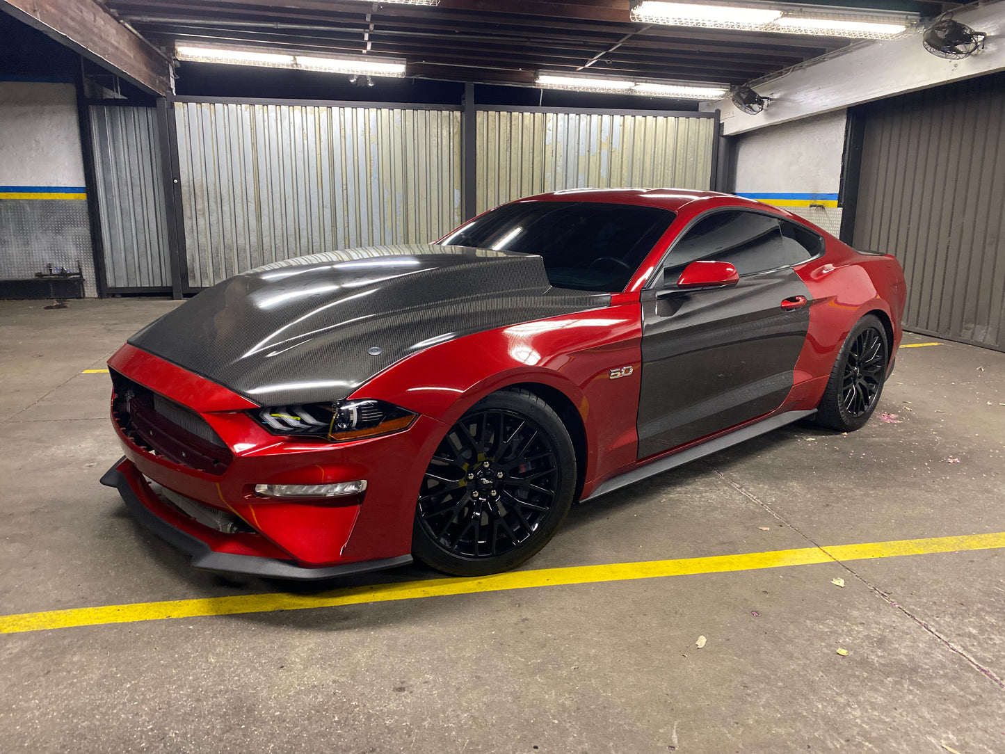 2018-2023 FORD MUSTANG DOUBLE SIDED TYPE-CJ CARBON FIBER COWL HOOD