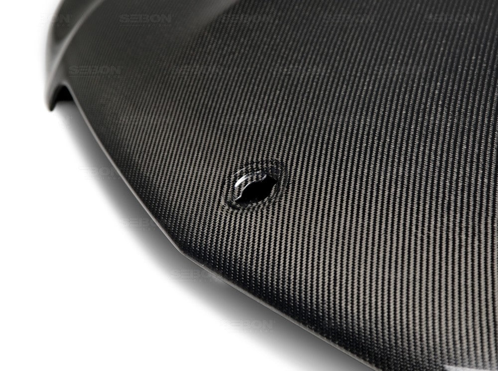 SEIBON CARBON 2012-2015 MERCEDES-BENZ AMG C 63 GT-STYLE CARBON FIBER HOOD
