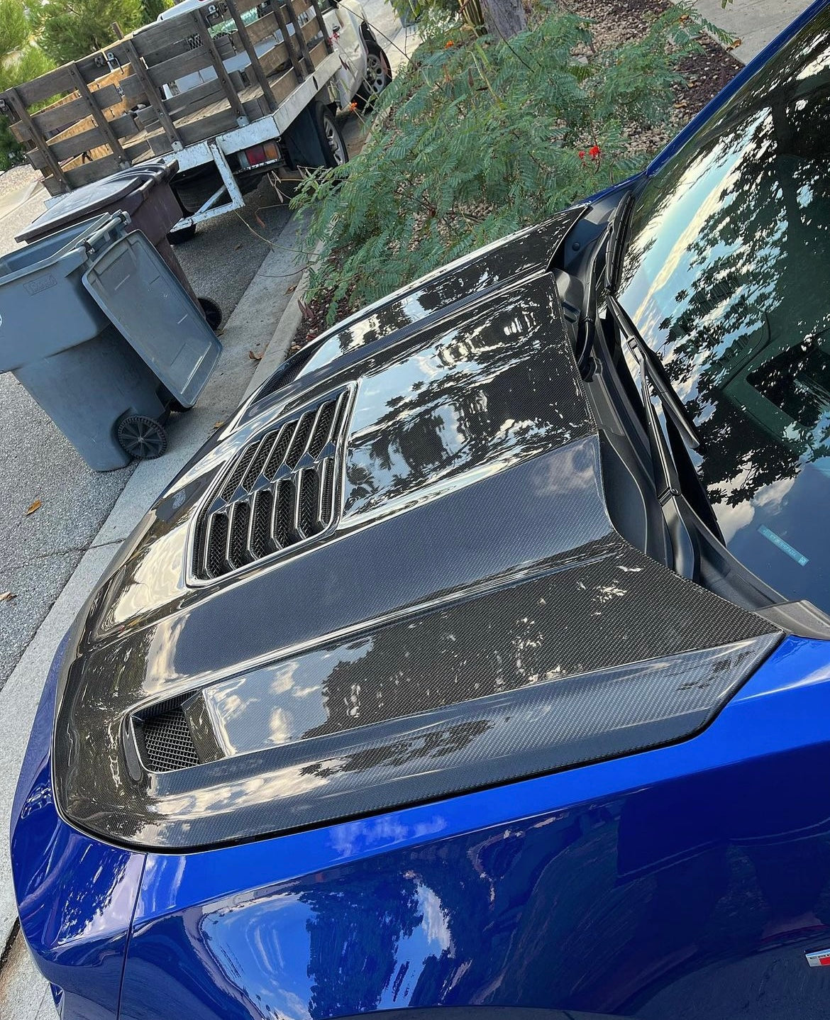 Anderson Composites 2016-2024 CHEVROLET CAMARO SS TYPE-T2 DOUBLE SIDED CARBON FIBER HOOD